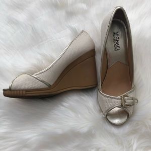 Michael Kors Reese Canvas Wedges in White Gold 6.5